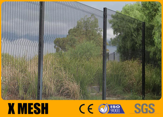 Ocynkowane ogniowo ogrodzenie z siatki antypoślizgowej o wysokości 6000 mm dla pola więziennego o wysokim poziomie bezpieczeństwa